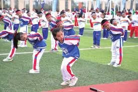 足球国足归化球员表现稳健，获媒体点赞